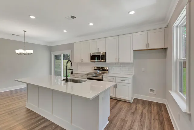 $579,990 | 6339 North Highway 17, Awendaw, SC 29429