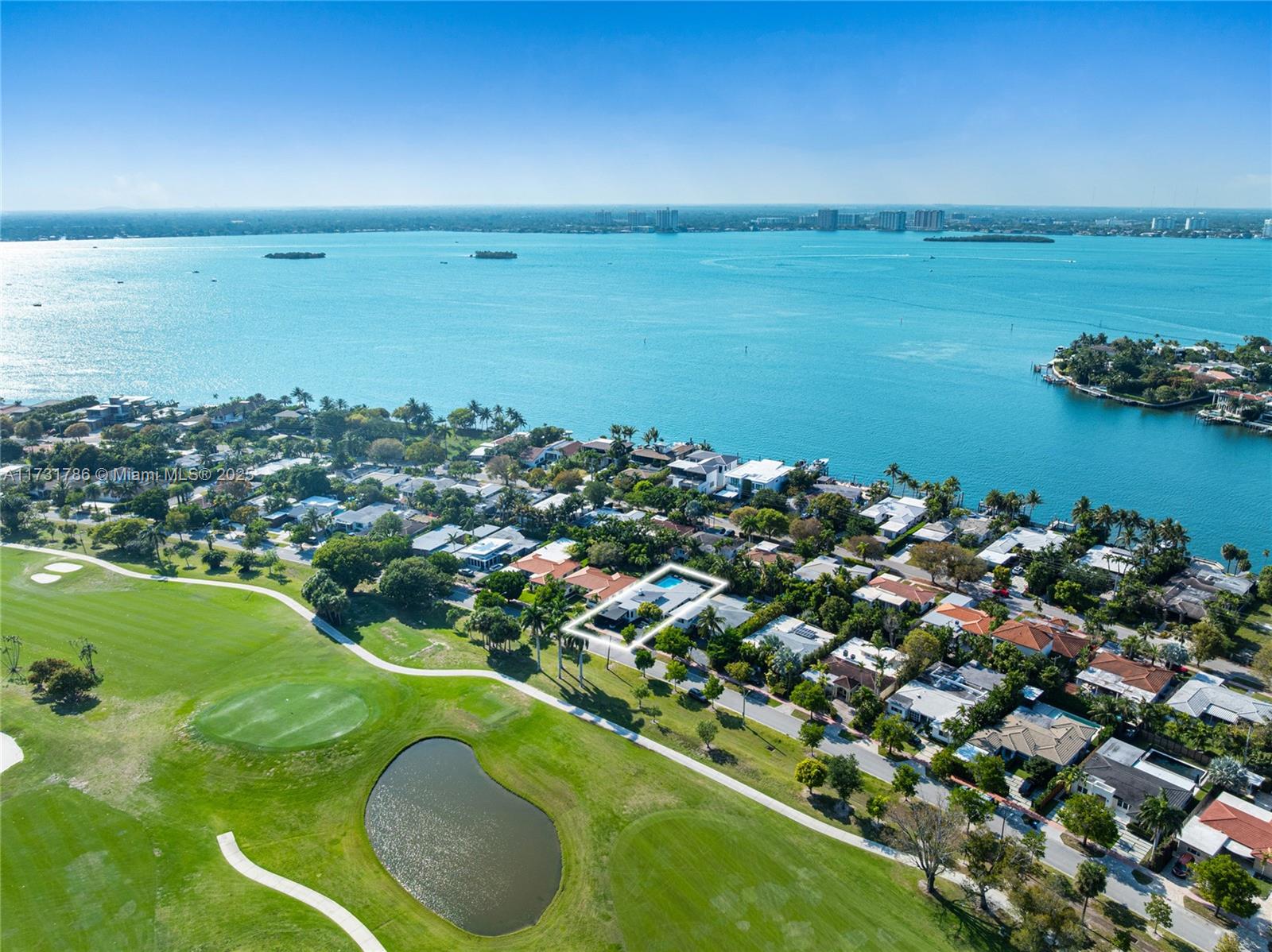 835 Fairway Drive Miami Beach, FL 33141 - Photo 37 of 39 a view of a city