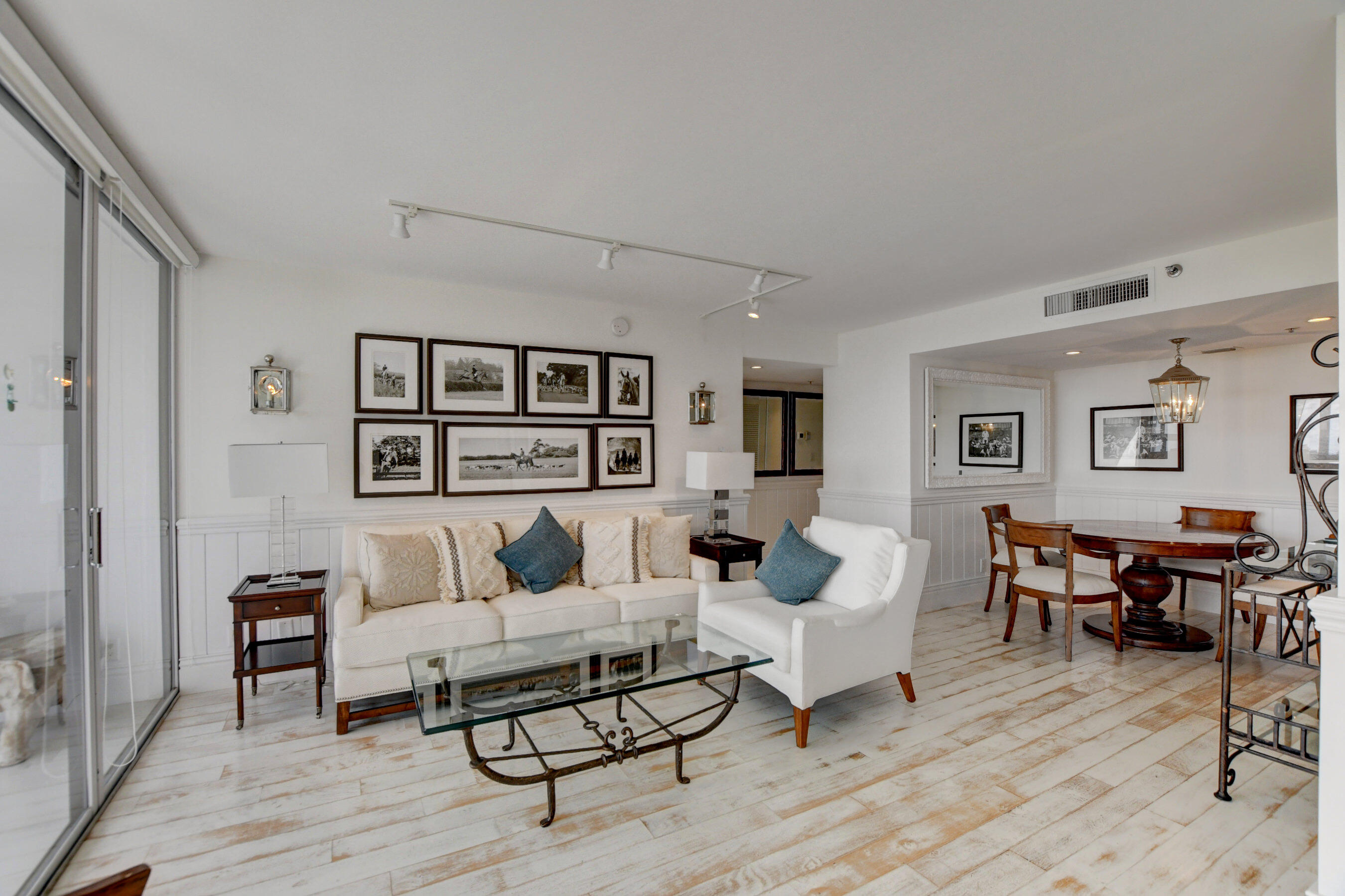 7738 Lakeside Boulevard, Unit 386 Boca Raton, FL 33434 - Photo 4 of 31 Living