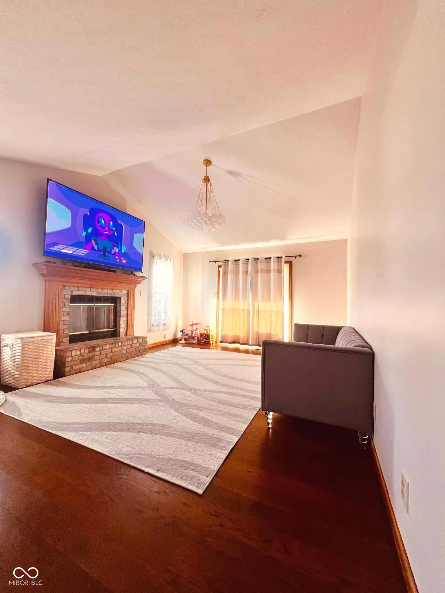 126 Tracy Ridge Boulevard Whiteland, IN 46184 - Photo 6 of 23