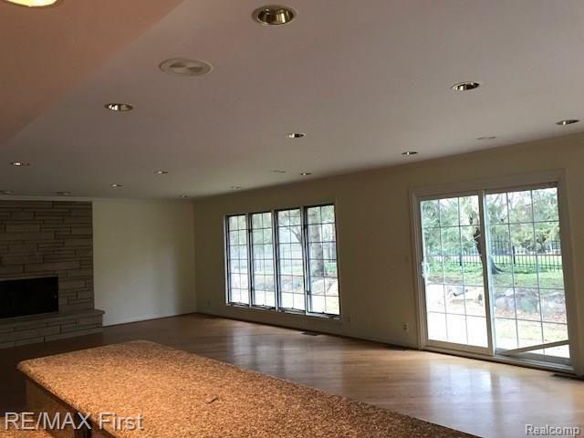 207 Lewiston Road Grosse Pointe Farms, MI 48236 - Photo 9 of 32