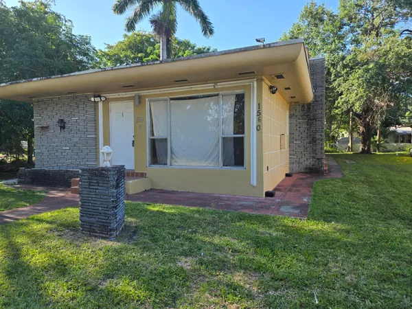 $1,600 | 1560 Northeast 111th Street, Unit 3, Miami, FL 33181