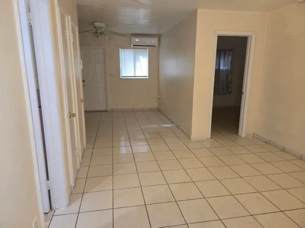 $1,600 | 1560 Northeast 111th Street, Unit 3, Miami, FL 33181