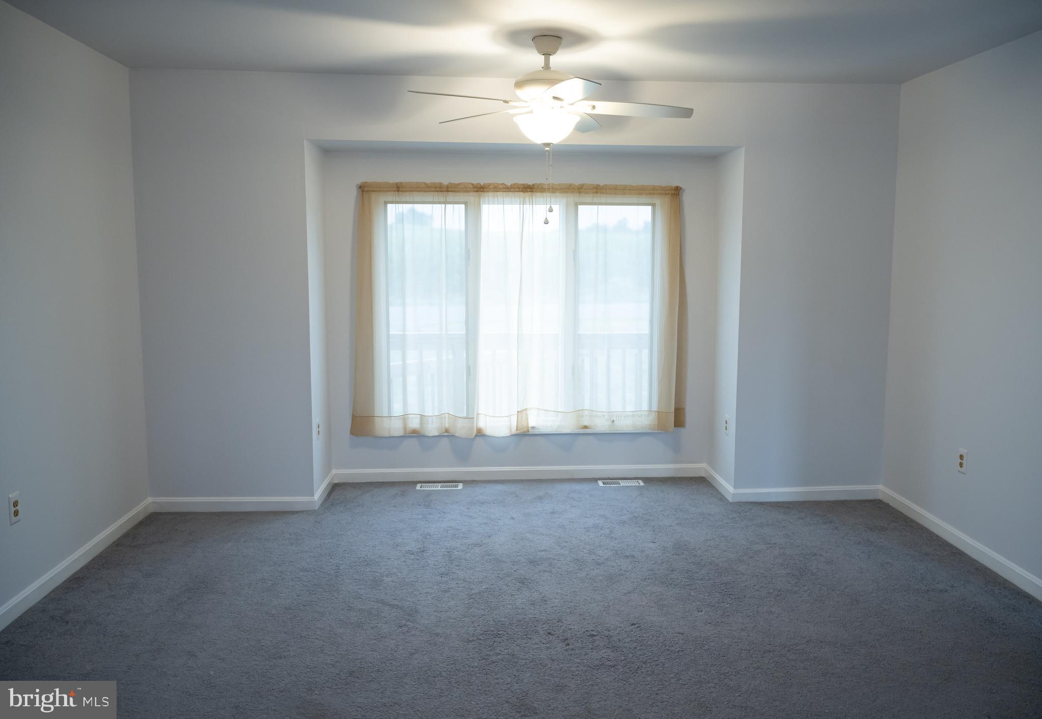 13639 Barnhart Road Clear Spring, MD 21722 - Photo 20 of 32 Dining room
