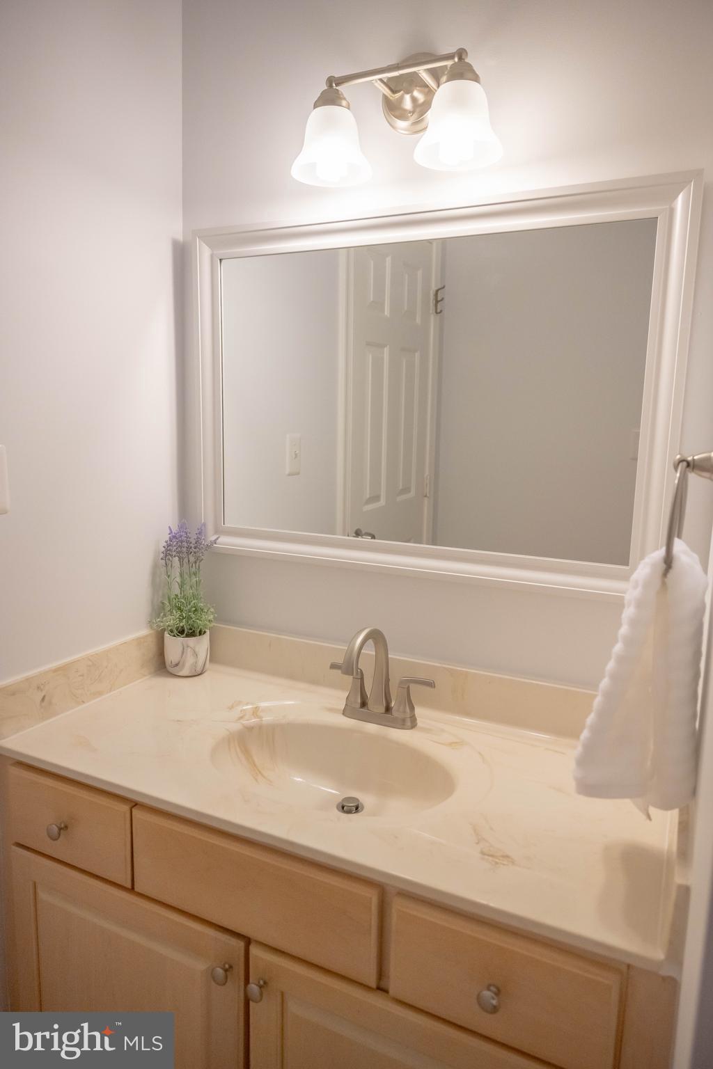 13639 Barnhart Road Clear Spring, MD 21722 - Photo 29 of 32 Full bathroom