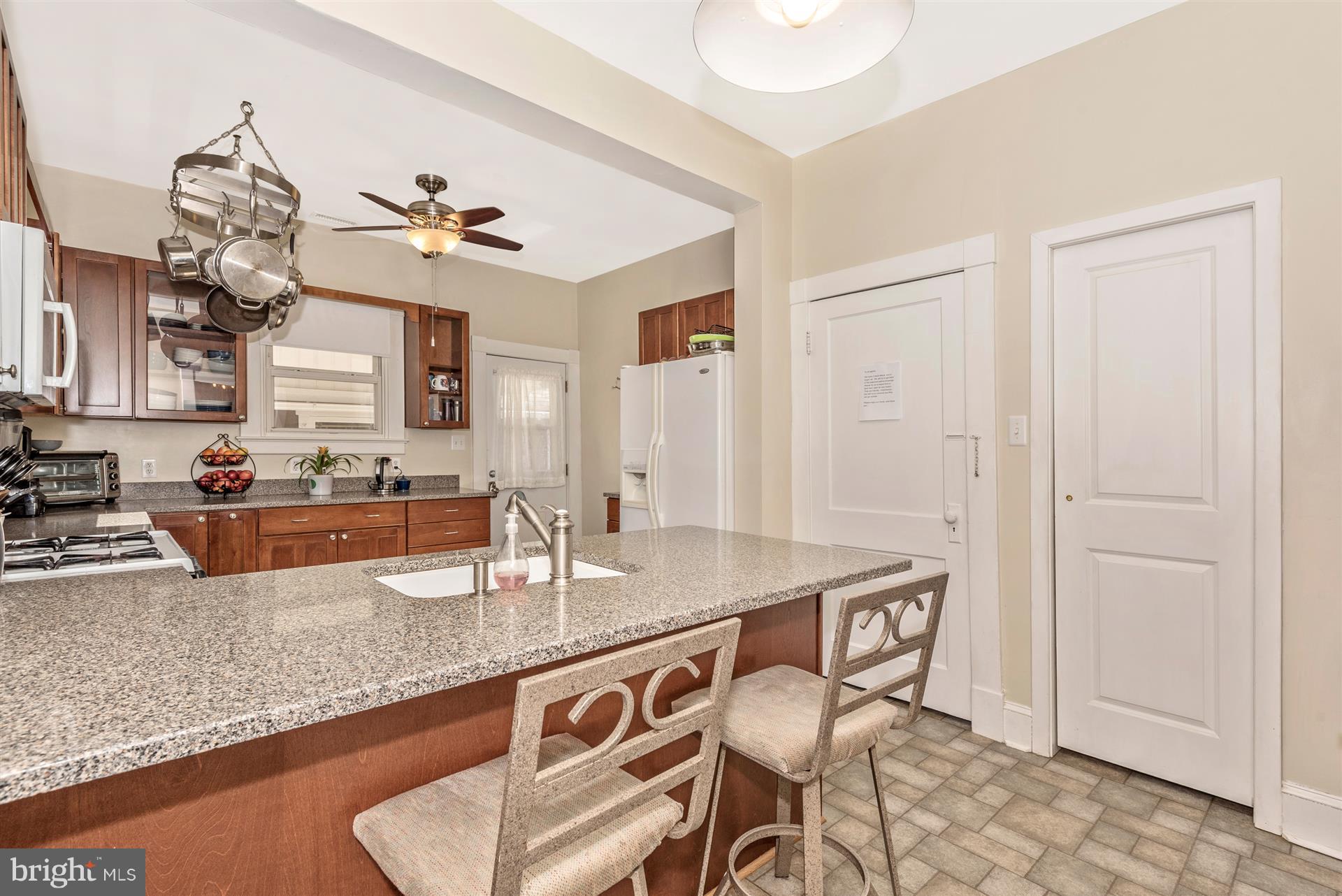 9402 North Laurel Road Laurel, MD 20723 - Photo 6 of 30 Kitchen
