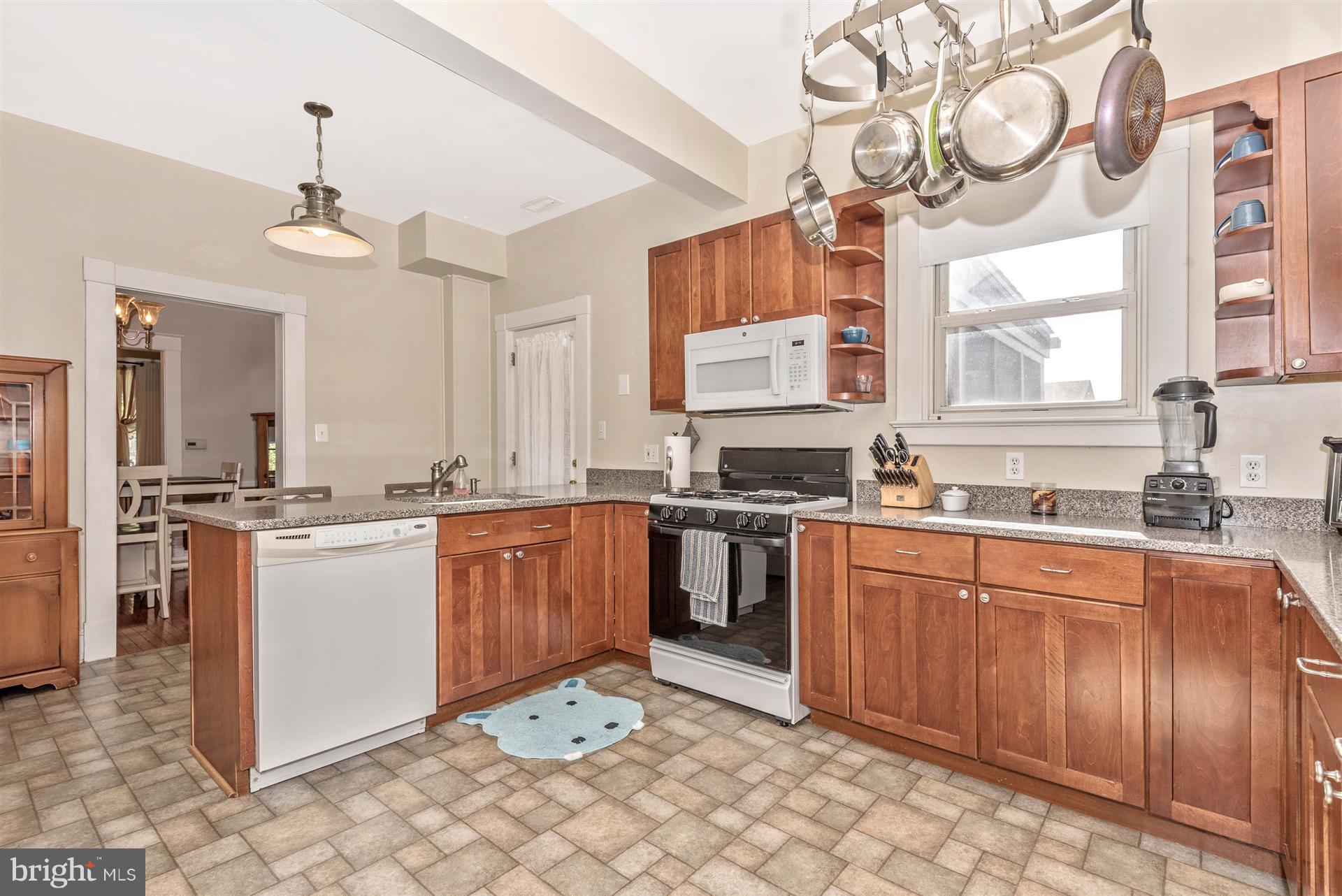 9402 North Laurel Road Laurel, MD 20723 - Photo 7 of 30 Kitchen