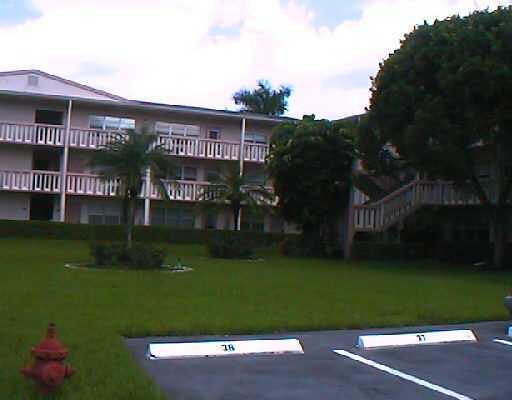 26 Dorset Drive, Unit A Boca Raton, FL 33434 - Photo 1 of 5 Primary Photo