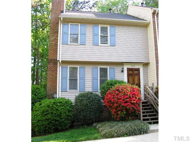 5526 Hamstead Crossing Raleigh, NC 27612 - Photo 1 of 24 a front view of a house with garden