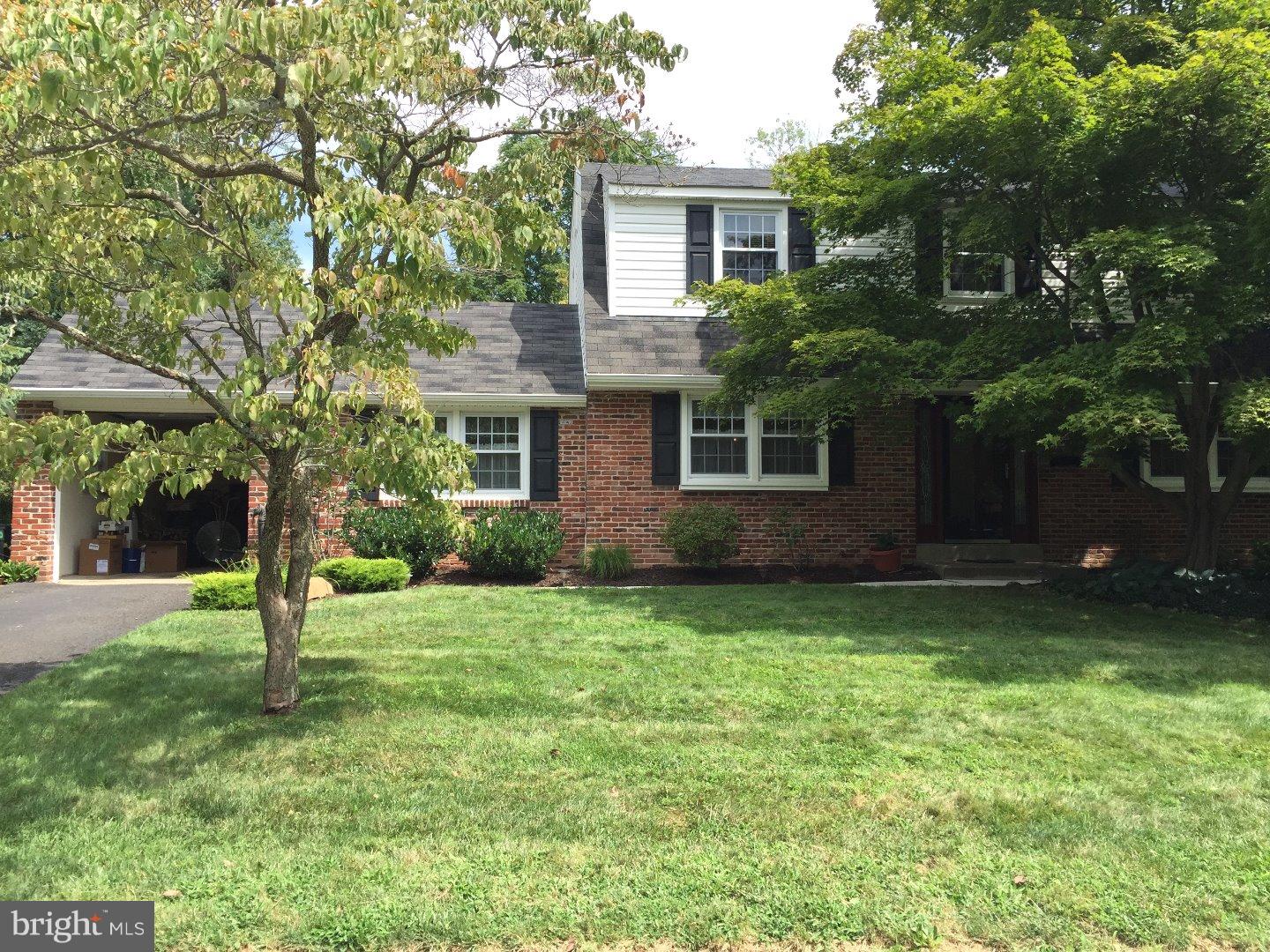 1427 Devon Road Warminster, PA 18974 - Photo 1 of 25 Gallery Image 1