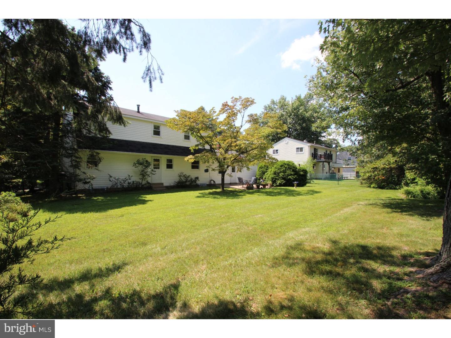1427 Devon Road Warminster, PA 18974 - Photo 5 of 25 Gallery Image 5