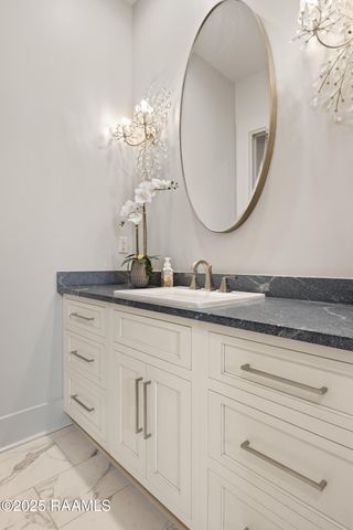 $5,500,000 | 235 North Fieldspan Road, Unit D, Scott, LA 70583