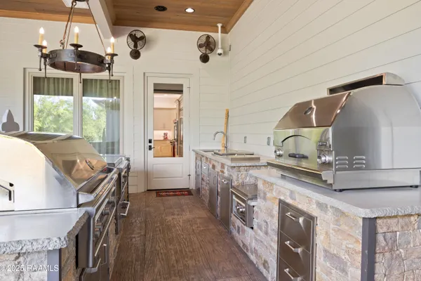 $5,400,000 | 235 North Fieldspan Road, Unit D, Scott, LA 70583