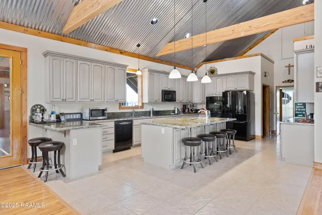 $5,500,000 | 235 North Fieldspan Road, Unit D, Scott, LA 70583