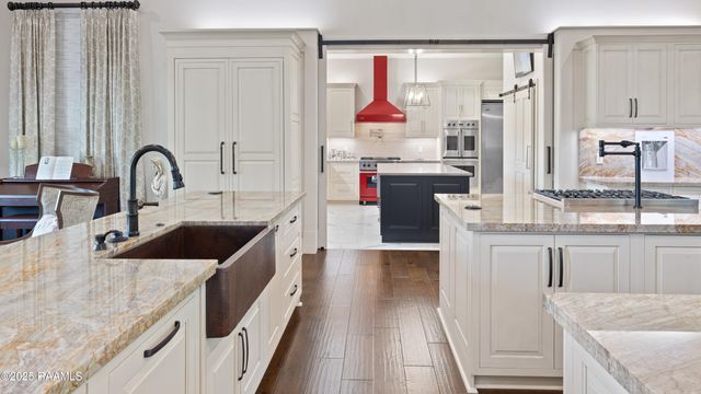 $5,500,000 | 235 North Fieldspan Road, Unit D, Scott, LA 70583