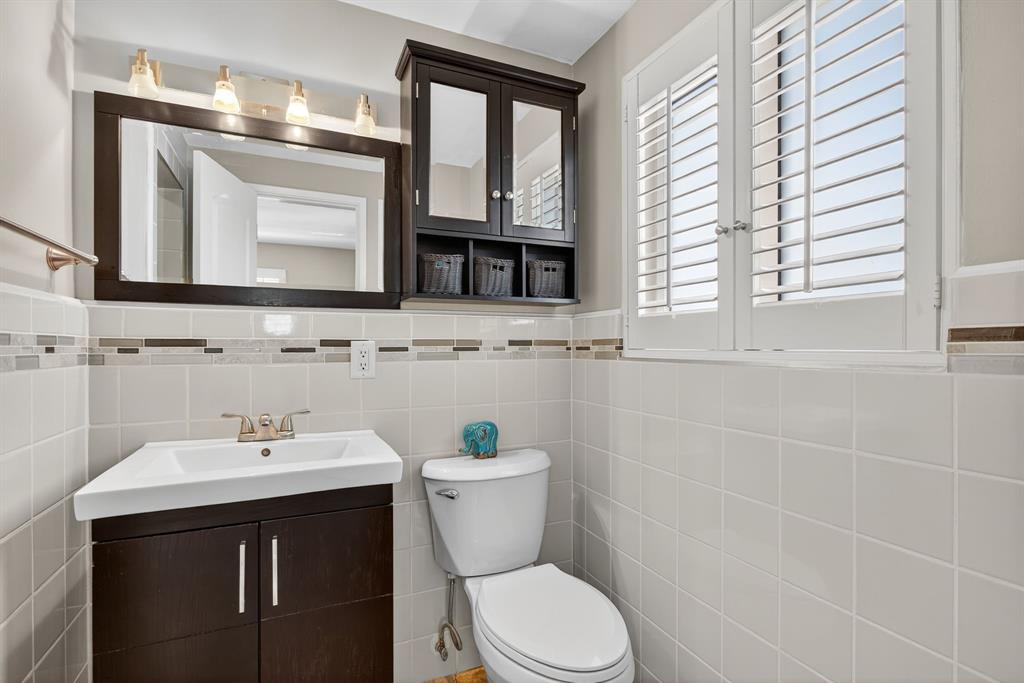 3201 Southeast 12th Street, Unit C2 Pompano Beach, FL 33062 - Photo 21 of 57