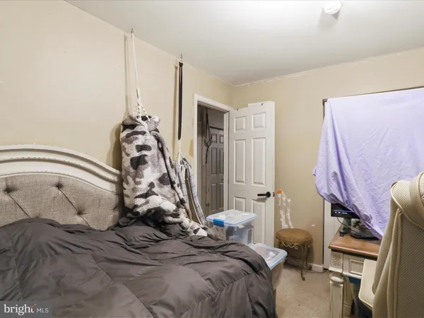 $450,000 | 11 Galbus Court, Falling Waters, WV 25419