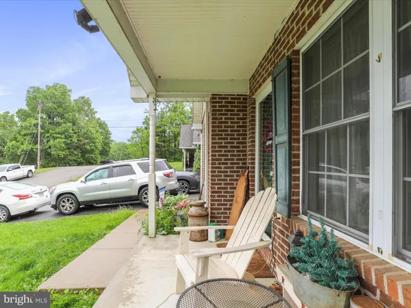 $450,000 | 11 Galbus Court, Falling Waters, WV 25419