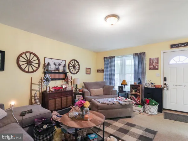 $450,000 | 11 Galbus Court, Falling Waters, WV 25419