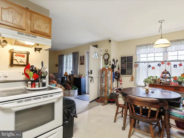 $450,000 | 11 Galbus Court, Falling Waters, WV 25419