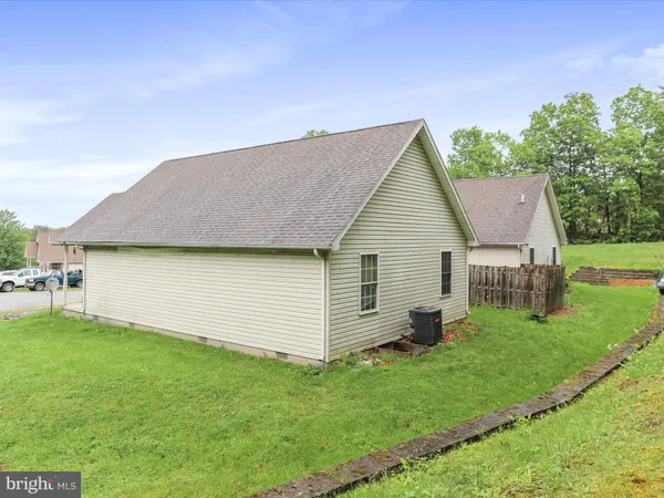 $450,000 | 11 Galbus Court, Falling Waters, WV 25419