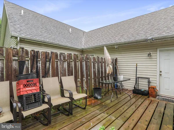 $450,000 | 11 Galbus Court, Falling Waters, WV 25419