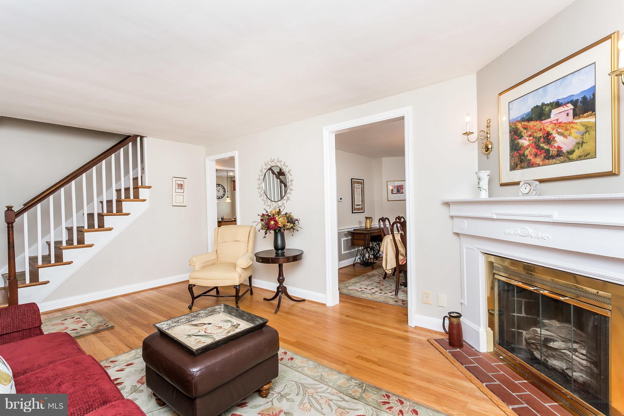409 Alabama Road Towson, MD 21204 - Photo 4 of 29 Entrance into Formal dining area, gas fireplace