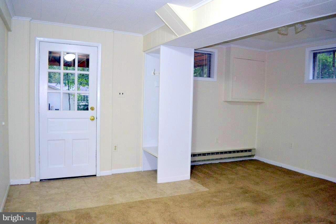 2839 Cedarest Road Fairfax, VA 22031 - Photo 16 of 29 Family Room