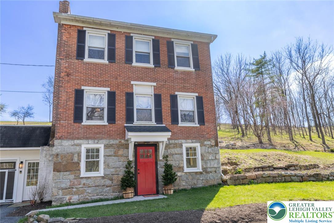 4238 Best Station Road Slatington, PA 18080 - Photo 2 of 46
