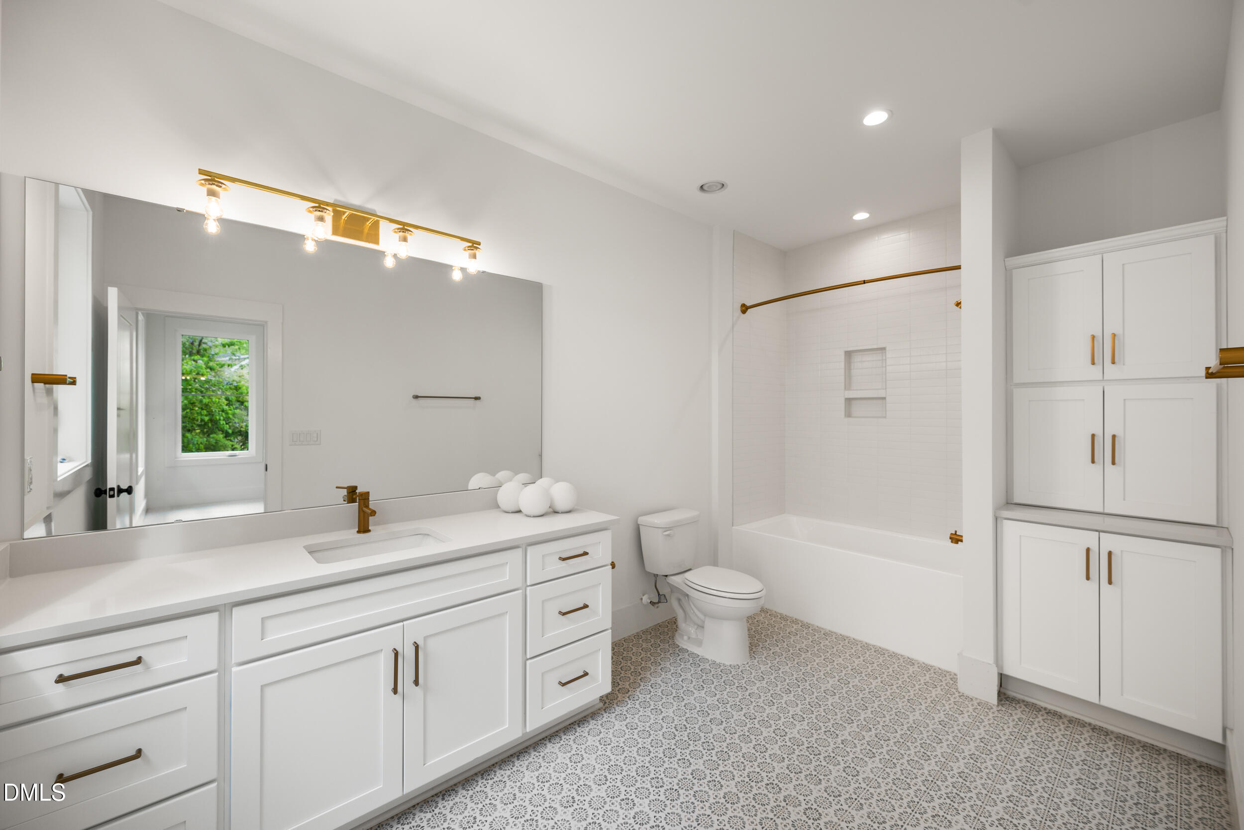 2817 Claremont Road Raleigh, NC 27608 - Photo 57 of 73 52 -2817 claremont rd, interior