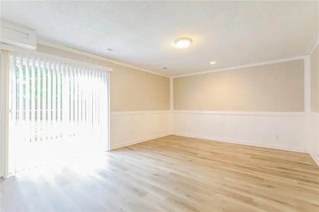 $1,980 | 1811 Patricia Drive, Kearney, MO 64060