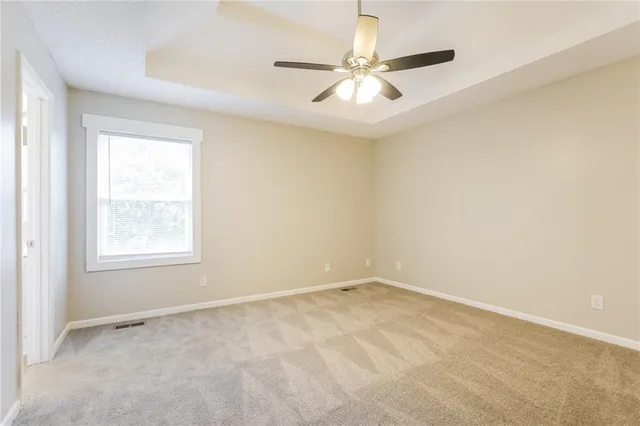 $1,980 | 1811 Patricia Drive, Kearney, MO 64060