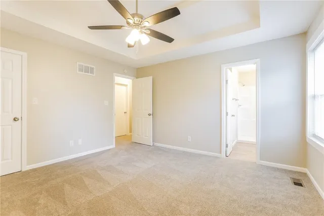 $1,980 | 1811 Patricia Drive, Kearney, MO 64060