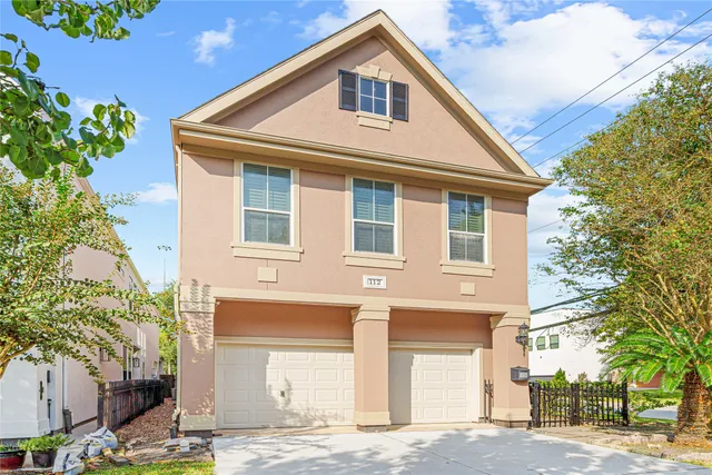 $745,000 | 112 White Drive, Bellaire, TX 77401