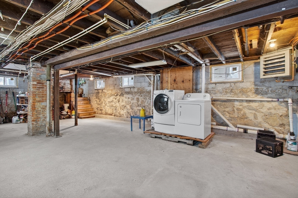 49 Springvale Avenue Lynn, MA 01904 - Photo 12 of 15