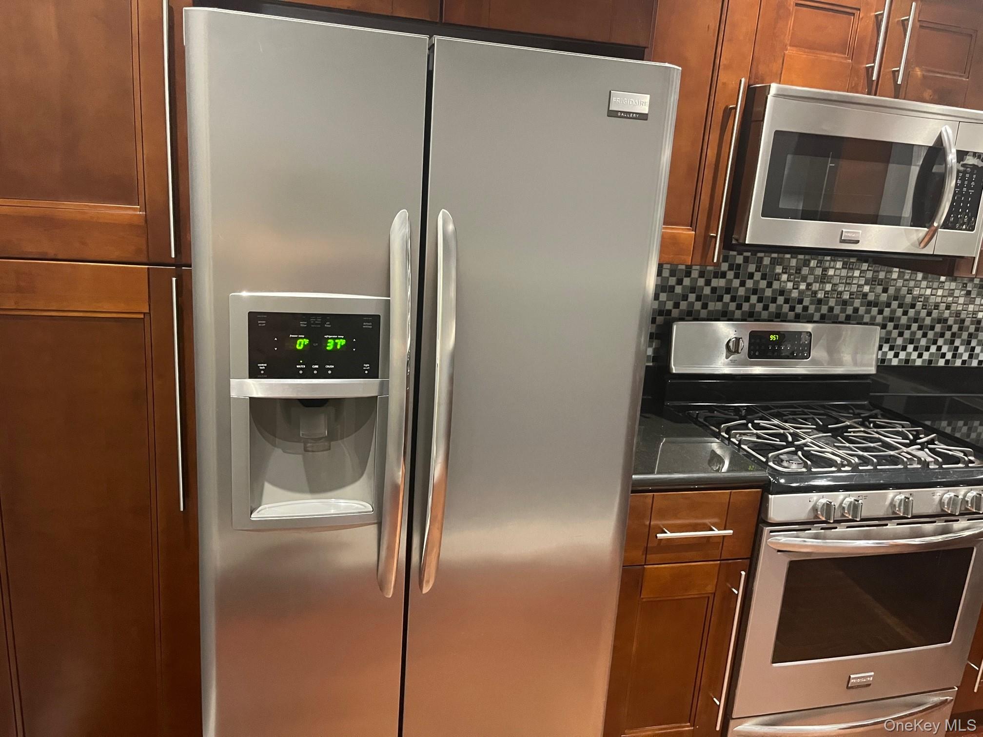 1270 White Plains Road Bronx, NY 10472 - Photo 10 of 10