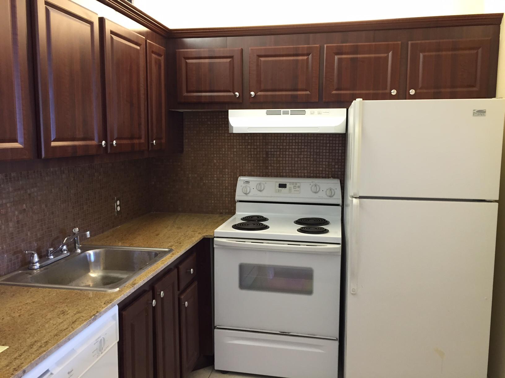278 Fanshaw G, Unit G Boca Raton, FL 33434 - Photo 5 of 5 IMG_0382