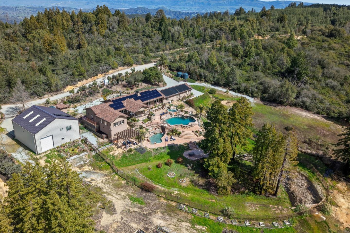 1061 Summit Road Watsonville, CA 95076 - Photo 7 of 90