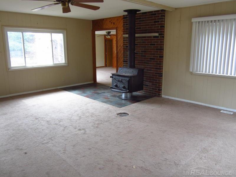 6406 Forester Road Carsonville, MI 48419 - Photo 2 of 11