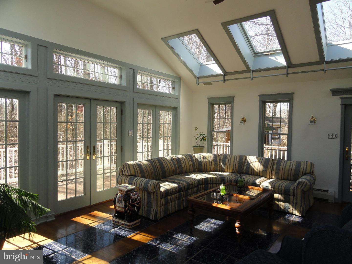 4380 Upper Ridge Road Pennsburg, PA 18073 - Photo 10 of 25 Family Room