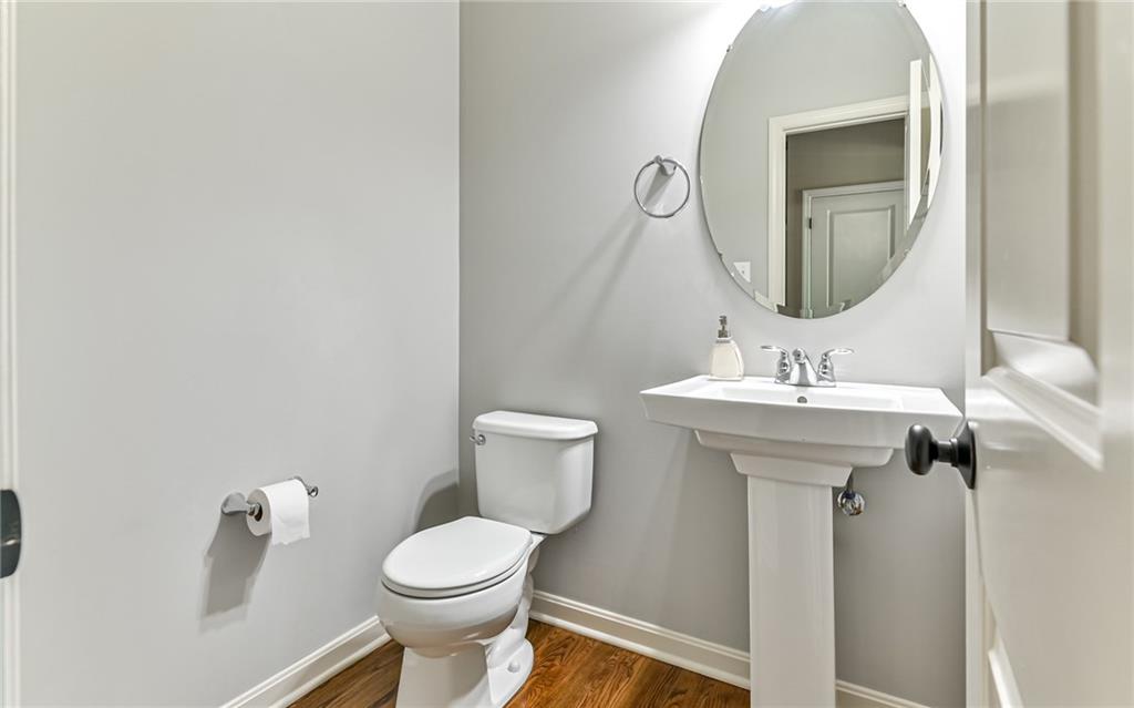 113 Shenot Road Wexford, PA 15090 - Photo 9 of 18 Main level powder room.