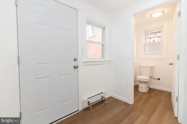 a bathroom with a toilet