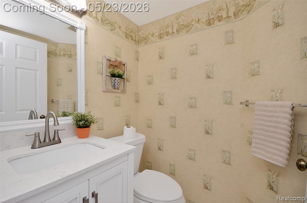 70 Pine Tree Ridge, Unit 2 Waterford, MI 48327 - Photo 22 of 36