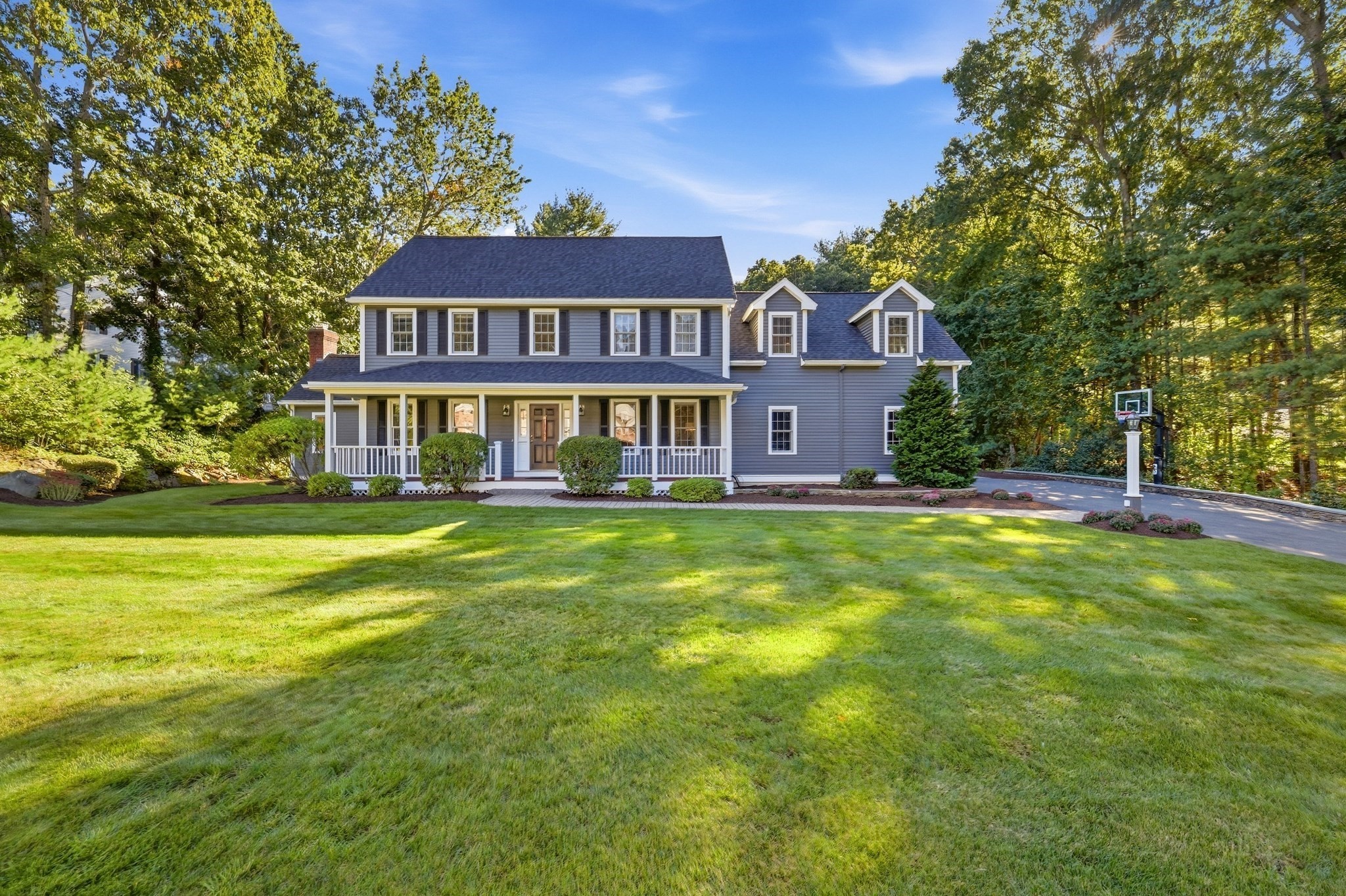 135 Candlestick Road North Andover, MA 01845 - Photo 3 of 38 Gallery Image 3