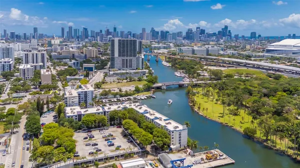 $2,800 | 1700 Northwest N River Drive, Unit 106, Miami, FL 33125