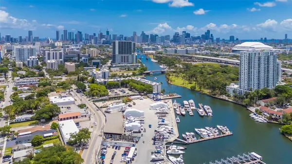 $2,800 | 1700 Northwest N River Drive, Unit 106, Miami, FL 33125