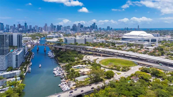 $2,800 | 1700 Northwest N River Drive, Unit 106, Miami, FL 33125