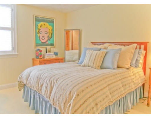 35 Andrea Circle, Unit 35 Needham, MA 02494 - Photo 15 of 21