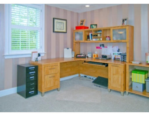 35 Andrea Circle, Unit 35 Needham, MA 02494 - Photo 16 of 21