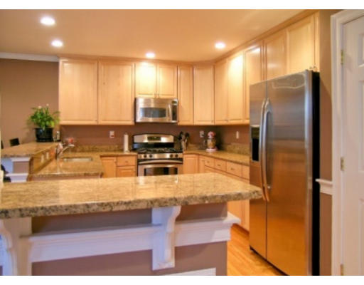 35 Andrea Circle, Unit 35 Needham, MA 02494 - Photo 4 of 21